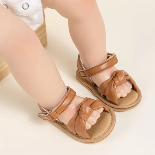 Vista 115 de Meckior Sandalias de verano con punta abierta y suave de piel sintética para bebés y niñas pequeñas