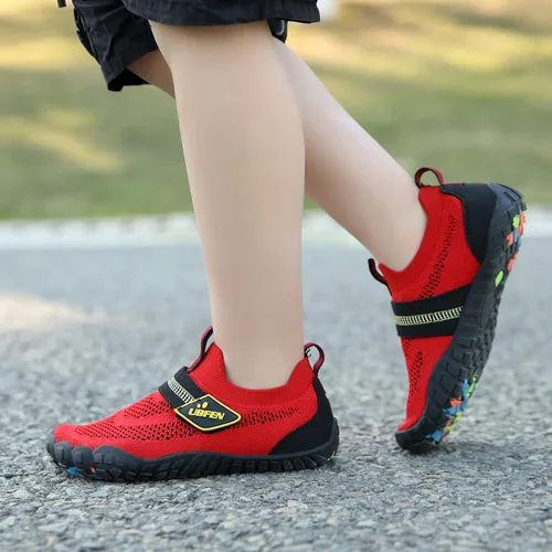 Vista 7 de UBFEN Zapatos de agua para niños y niñas, de secado rápido, ligeros, calcetines acuáticos para niños pequeños y grandes, zapatos de natación