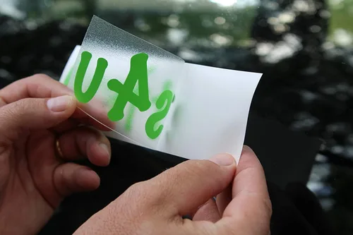 Vista 3 de Etiqueta de vinilo personalizada con nombre personalizado