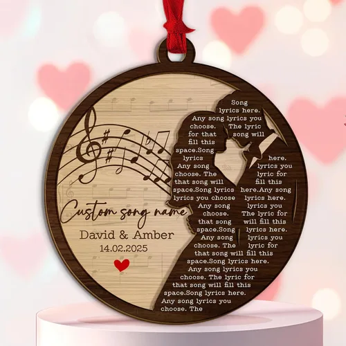 Vista 8 de Adorno personalizado para el primer aniversario, recuerdo romántico de corazón de cerámica con nombres y año, regalo para parejas, decoración única