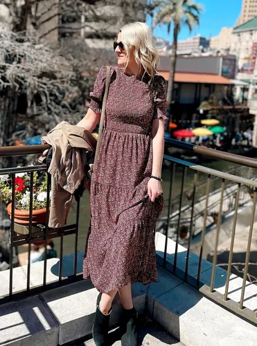 Vista 169 de BTFBM Vestidos para mujer, cuello redondo, casual, de verano, con volantes, manga corta, bohemio, con niveles, fruncido, largo, con estampado floral