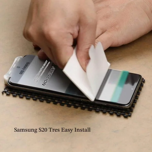 Vista 3 de Ibywind 2 protectores de pantalla para Samsung Galaxy S20 5G de 6.2 pulgadas, película de TPU flexible, con 1 protector de lente de cámara, 1