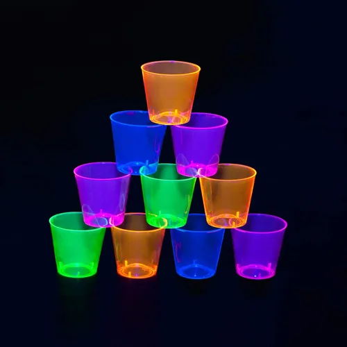 Vista 7 de Party Essentials Hard Plastic 2-Ounce Shot/Shooter Glasses, 40-Count, Assorted Neon