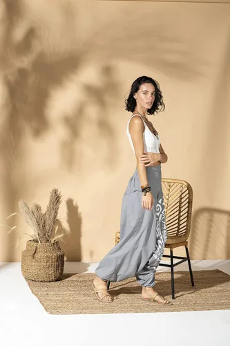 Vista 4 de The Veshti Company Pantalones unisex de cintura alta 100 algodón holgados bohemios pantalones de vestir para mujer ropa de yoga pantalones