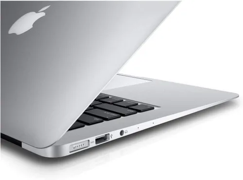 Vista 3 de Apple MacBook Pro 2019 con Intel Core i9 de 2.4 GHz (15 pulgadas, 32 GB de RAM, 512 GB) gris espacial (renovado)