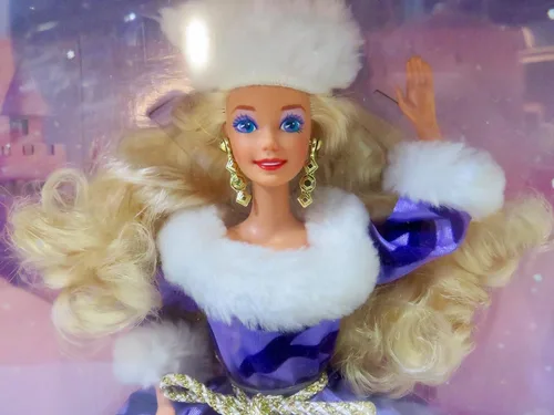 Vista 2 de Mattel Barbie Winter Royale