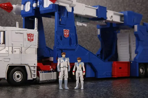 Vista 11 de Figura de acción Transformers Masterpiece colección japonesa, Ultra Magnus MP-22 [edición Perfect]