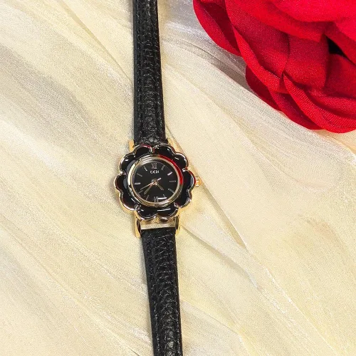 Vista 5 de CARLIEN Reloj de cuarzo dorado creativo con forma de flor para mujer, correa de cuero ligero, elegante, elegante, para mujer