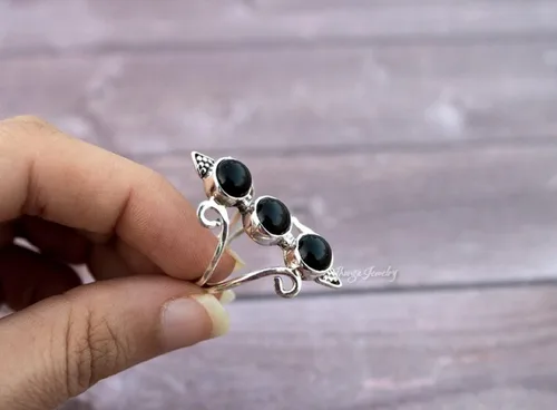 Vista 3 de Black Onyx Ring, 925 Sterling Silver, Artisan Designer Ring, Handmade Statement Ring, Boho Style, Wedding Promise Ring, Attractive Ring, Round Thee