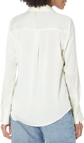 Vista 2 de Tienda Essentials Blusa de satén con botones de ajuste regular para mujer (disponible en tallas extragrandes)