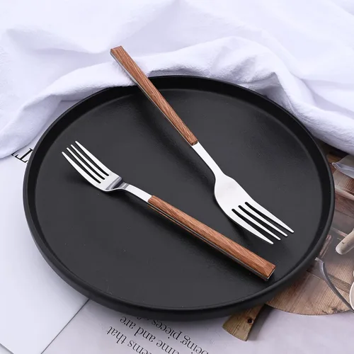 Vista 7 de Juego de cubiertos para 4 cubiertos de acero inoxidable de 16 piezas, juego de utensilios de cocina con mango de efecto de madera, incluye cuchara