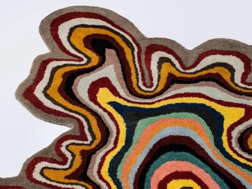 Vista 2 de Alfombra de forma irregular con patrón de ilusión copetuda a mano, 100% lana, hecha a mano (color multicolor, 4 x 4 pies)