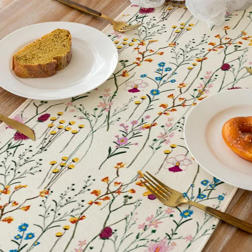 Vista 6 de Camino de mesa de flores silvestres en acuarela, decoración de mesa de comedor de cocina y vacaciones de verano para decoración del hogar, 13 x 90
