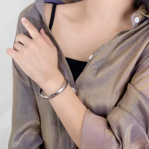 Vista 3 de Pulsera italiana de plata de ley 925 hecha a mano, pulsera brillante de 70.315in para mujer, pulsera minimalista de plata original, joyería fina