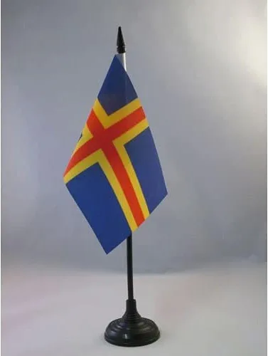 Vista 2 de AZ FLAG Aland Table Flag 4x6 in 100D Polyester Plastic Base Indoor use Finnish 15x10 cm desk flag stitched finish with reinforced edges with