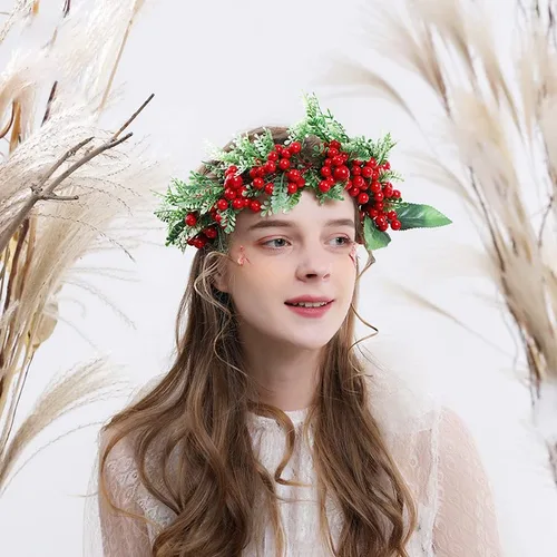 Vista 2 de Diadema de corona de Navidad con bayas rojas, corona de hojas verdes, guirnalda para fiesta de boda en el bosque, corona de pelo para mujeres