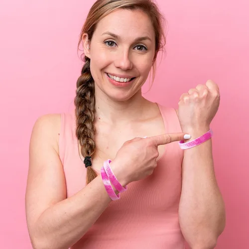 Vista 5 de Omgouue 48 unids pulseras de concienciación sobre el cáncer de mama cinta rosa camuflaje silicona ganar para fiesta rosa suministros favores