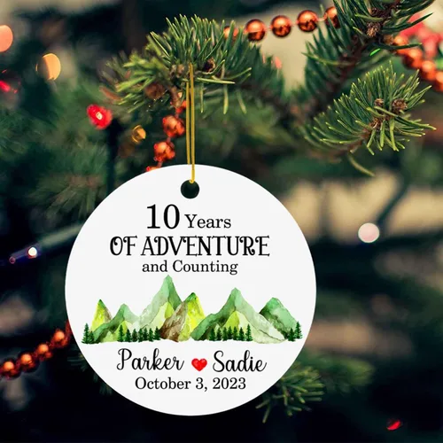 Vista 3 de 10 años para parejas casadas, adorno de Navidad personalizado de 10 años de aventura y conteo 2025, regalos para parejas, nuevo matrimonio, adorno