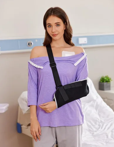 Vista 2 de Deyeek Camisas de cirugía posterior al hombro para mujer, camisetas de 34 para después de rotador, ropa adaptativa para puerto de quimioterapia