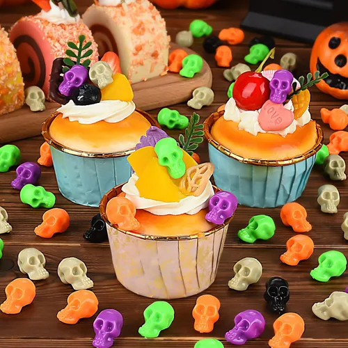 Vista 7 de 100 mini cabezas de calavera de plástico, calaveras pequeñas en miniatura, figuras de esqueleto de Halloween para bromas de Halloween, manualidades