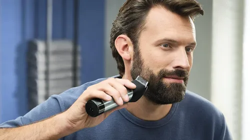 Vista 7 de Norelco Philips Series 9000, Ultimate Precision Beard and Hair Trimmer with Beard Sense Technology for an Even Trim, BT9810/40 Negro