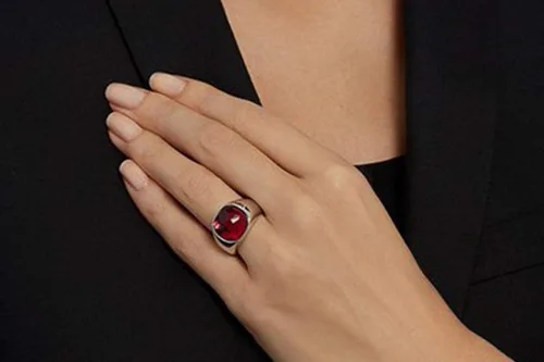 Vista 2 de Anillo de punto rojo Swarovski