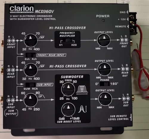 Vista 2 de Clarion MCD360V Entradas RCA de 3 vías y 6 canales Crossover electrónico con control remoto de nivel de subwoofer Salida de nivel ajustable