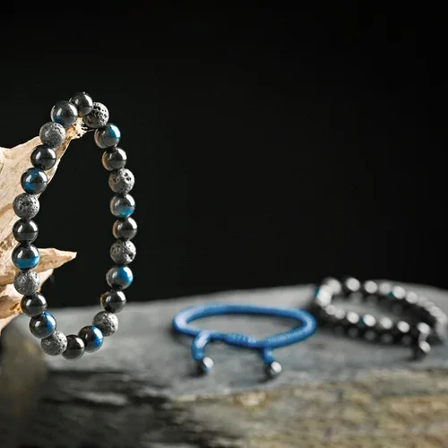 Vista 28 de SAMXY Triple Protection Bracelet, 8mm Healing Crystal Bead Bracelet, 3pcs Blue Red Tiger's Eye Obsidian Hematite Bracelet Women Men