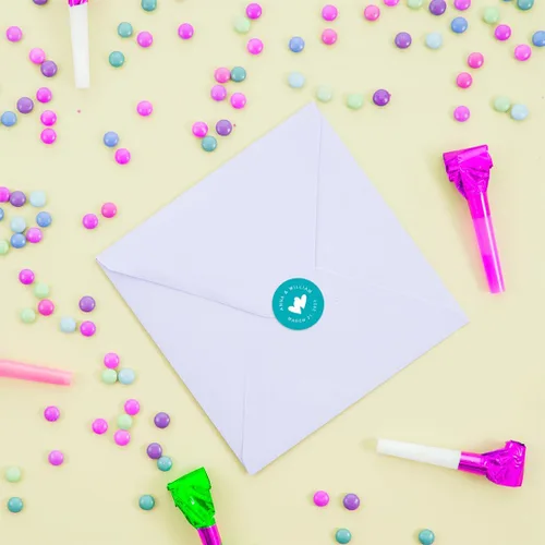 Vista 4 de Andaz Press Etiquetas personalizadas de gota de chocolate para boda, nombres y fecha redondos, turquesa aguamarina, paquete de 240, personalizadas