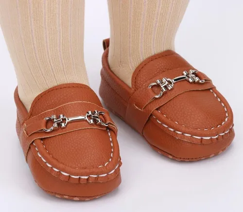 Vista 6 de QIETION Mocasines para bebés recién nacidos, para niños y niñas, zapatos de cuna con suela suave, antideslizantes, perfectos para bautizogateoboda