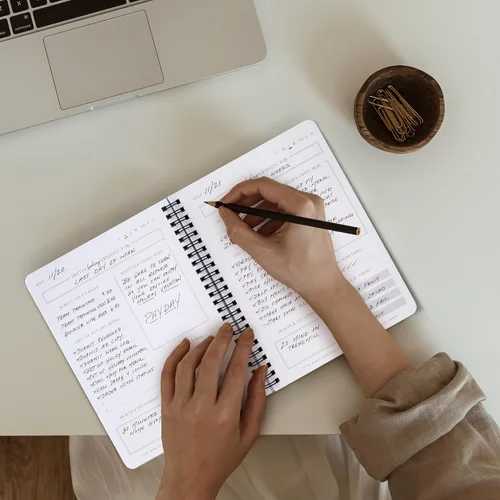 Vista 7 de Divertido cuaderno planificador de lista de tareas, organiza fácilmente tus tareas diarias y aumenta la productividad de una manera divertida. El