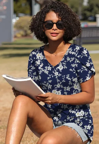 Vista 4 de CATHY 2025 - Blusas de verano para mujer, con mangas cortas, cuello en V, estilo túnica, tallas S-4XL