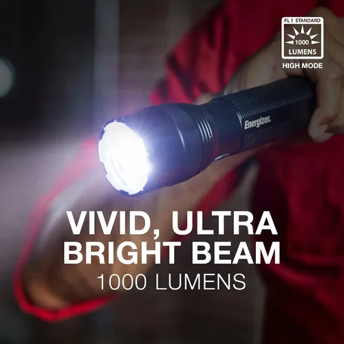 Vista 4 de Energizer TacR-1000 Linterna recargable, linterna táctica recargable brillante para emergencias y equipo de campamento, linterna resistente al agua