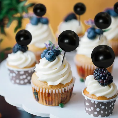 Vista 4 de 75 Piezas Decoraciones Topper de Bolas Negras para Pastel de Espuma Topper para Cupcakes Mini Globo Topper de Bolas para Pastel Picks para Negro