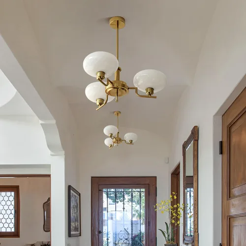 Vista 8 de Candelabros Sputnik dorados de 3 luces, Lámpara de techo de latón cepillado de mediados de siglo, lámpara colgante vintage ajustable estilo granja