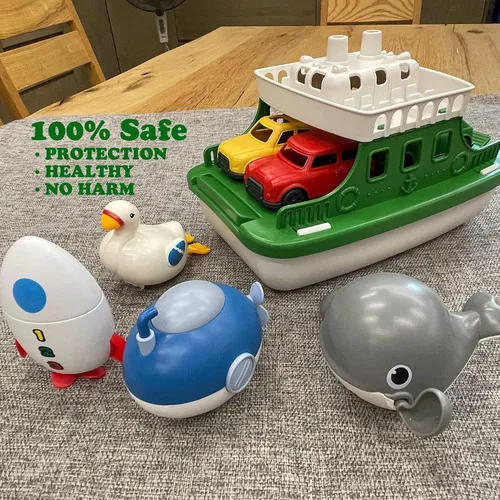 Vista 4 de Barco Ferry con 4 Coches y 4 Juguetes de Baño de Cuerda, Juguete de Baño para Niños Vehículo Flotante Ballenas Submarinos Cisnes Cohetes, Conjunto