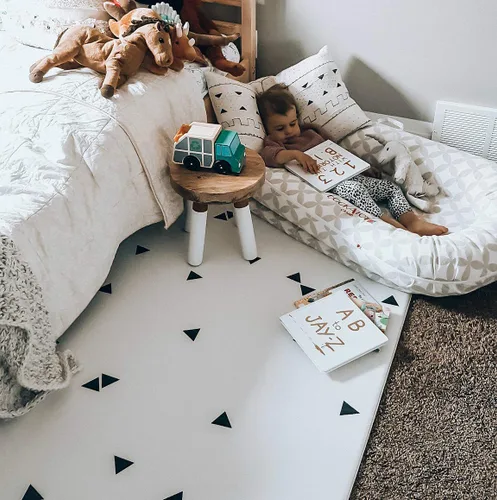 Vista 5 de LITTLE Bot Ofie Mat, Tapete suave de juego para bebé, tapete de espuma reversible para piso, 6.5 pies x 4.5 pies, duradero y no tóxico