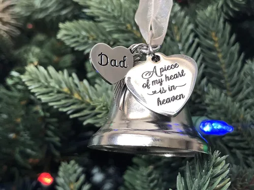 Vista 5 de Adorno de Navidad conmemorativo para papá y mamá por la pérdida de un ser querido Adorno de campana "Un pedazo de mi corazón" Recuerdo