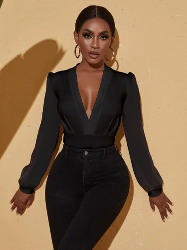 Vista 3 de Floerns Blusa elegante de manga larga con cuello en V profundo y manga larga dividida para mujer