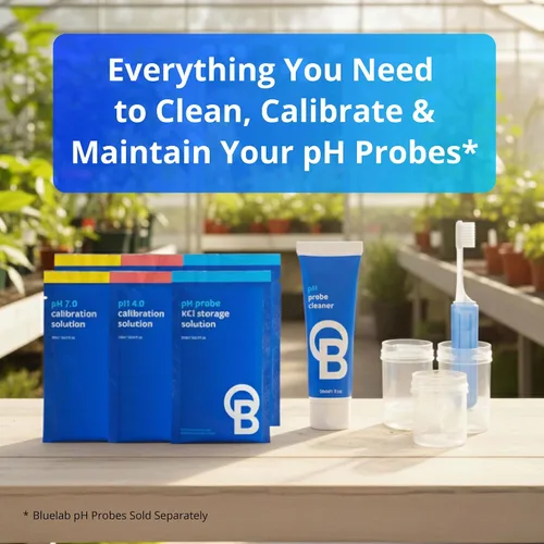 Vista 2 de Kit de cuidado para sonda de pH Bluelab CAREKITPH con solución de calibración, solución de almacenamiento y cepillo, utilizado para lápiz de pH