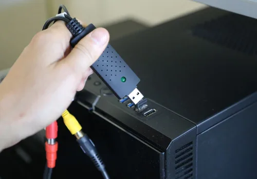 Vista 3 de Tech Collector 8 mm, Digital8, y Hi8 Kit de Transferencia para Digitalizar Cintas de 8 mm y Convertir 8 mm a DVD, Incluye Videocámara y Adaptador USB