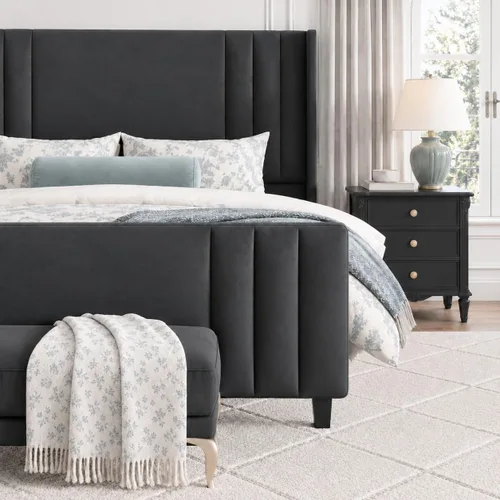 Vista 8 de Albott Base de cama de plataforma tamaño Queen, cama tapizada con cabecera y pie de cama con respaldo alado acolchado de canales verticales Negro