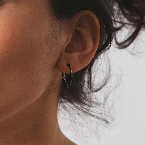 Vista 8 de Gacimy Aretes de aro de oro para mujer, aros finos chapados en oro de 14 Negro