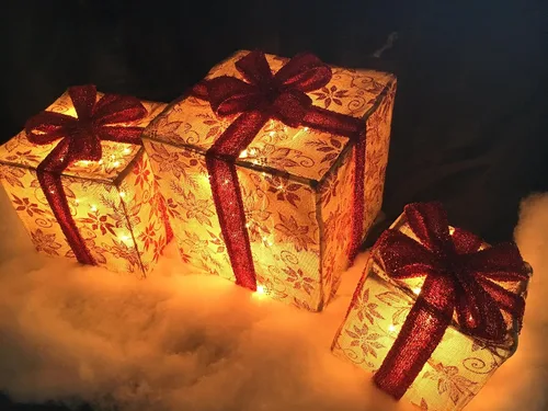 Vista 2 de Cajas de regalo florales de arpillera iluminadas para decoración navideña al aire libre, juego de 3