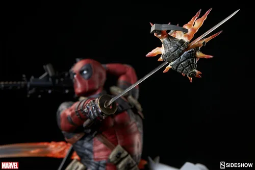 Vista 7 de Sideshow Collectibles SS300511 Marvel Deadpool Heat-Seeker Figura de formato premium