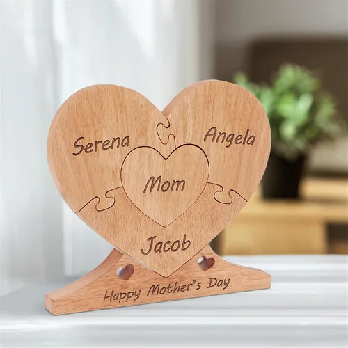 Vista 4 de Rompecabezas de corazón de madera personalizado para mamá, nombre grabado personalizado con 1-8 rompecabezas de corazón familiar, día de la madre