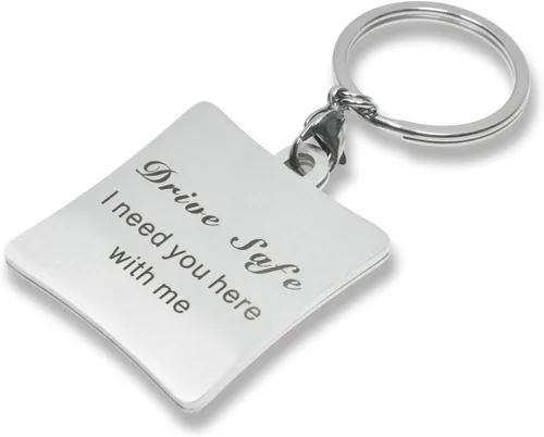 Vista 2 de Llavero con leyenda en inglés Drive Safe I Need You Here With Me, regalo para esposo, papá, novio regalo para Día de San Valentín, Día del Padre