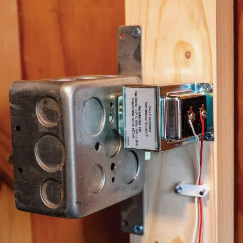 Vista 2 de Transformador con cable de tuerca de bloqueo de 16 VAC/30 VA compatible con la mayoría de timbres de video inteligentes y cualquier timbre y botones