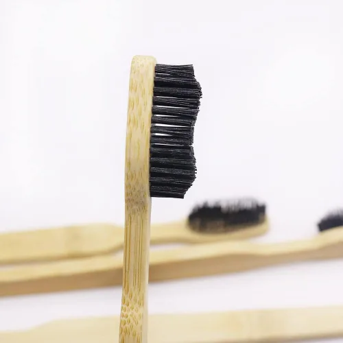 Vista 4 de Cepillo de dientes de carbón de bambú extra duro y firme, cabeza larga con mango ancho grueso, blanqueamiento de dientes, paquete de 12