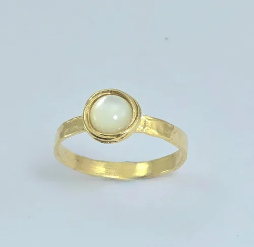 Vista 35 de Anillo de oro de piedras preciosas, anillo de piedra chapada en oro de 14 quilates, anillo de piedra apilable, anillo de oro de piedra pequeña